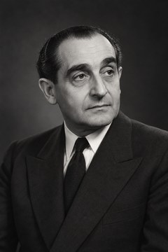 Illustration éditoriale représentant Pierre Mendès France