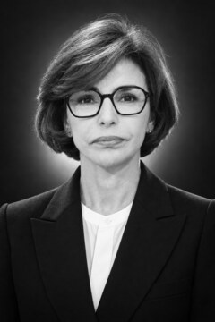 Illustration éditoriale représentant Rachida Dati
